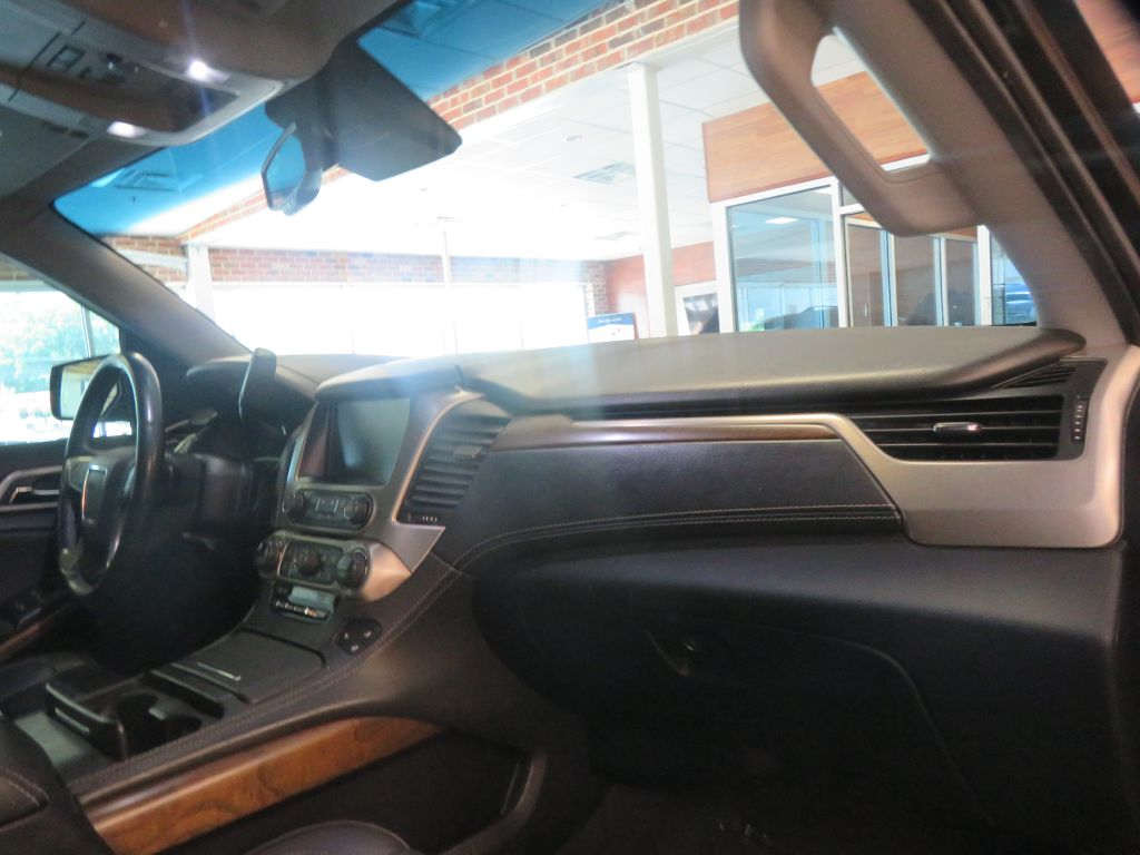 Photo 32 of this GMC YUKON XL