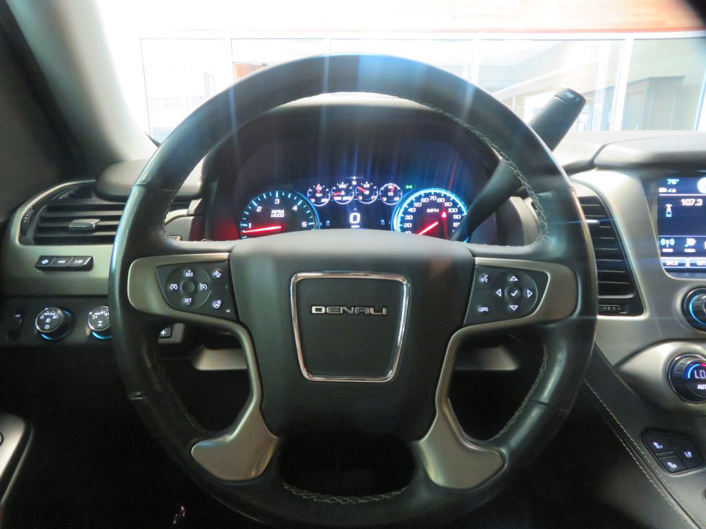 Photo 33 of this GMC YUKON XL