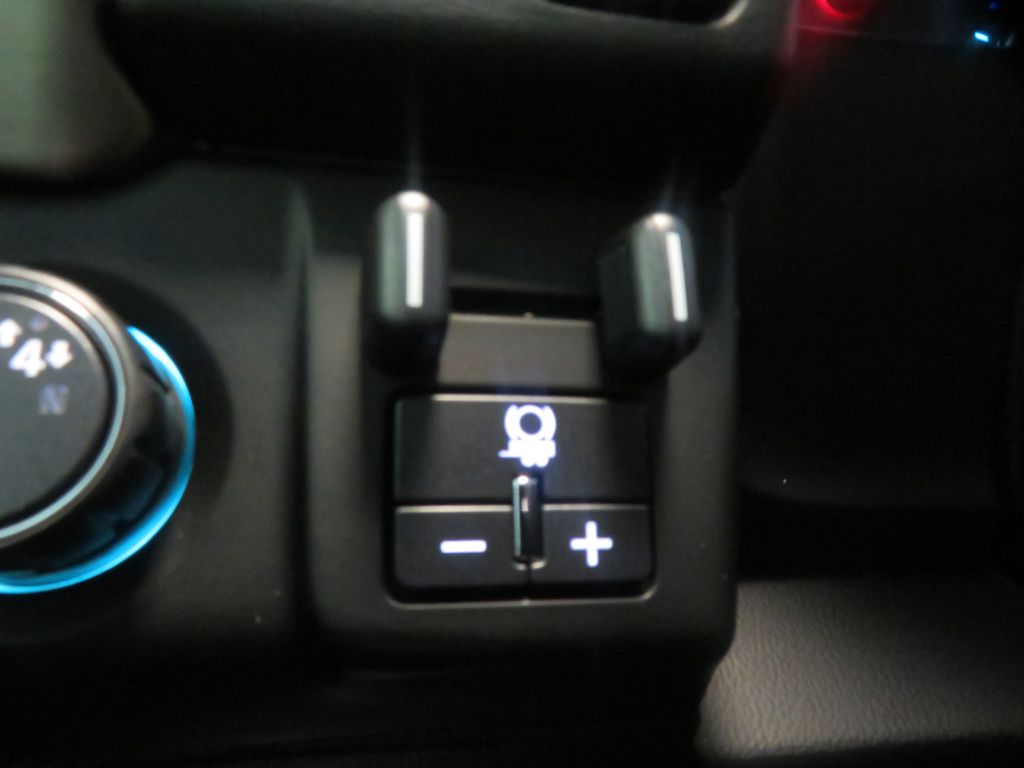 Photo 40 of this GMC YUKON XL