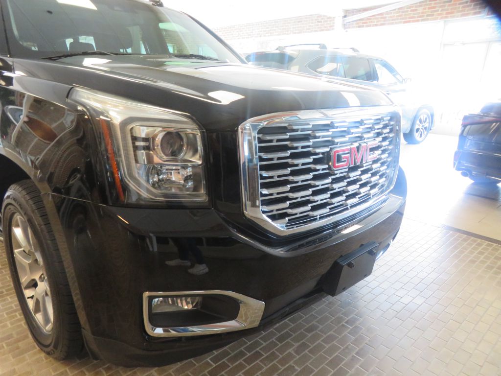 Photo 68 of this GMC YUKON XL