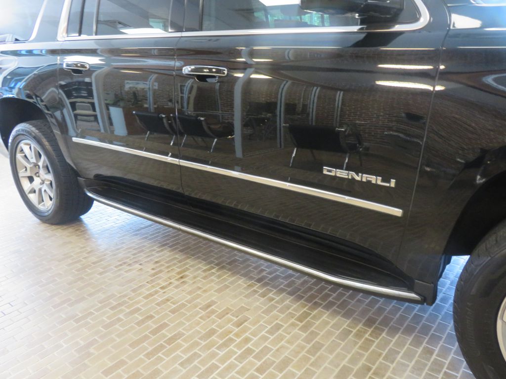 Photo 72 of this GMC YUKON XL