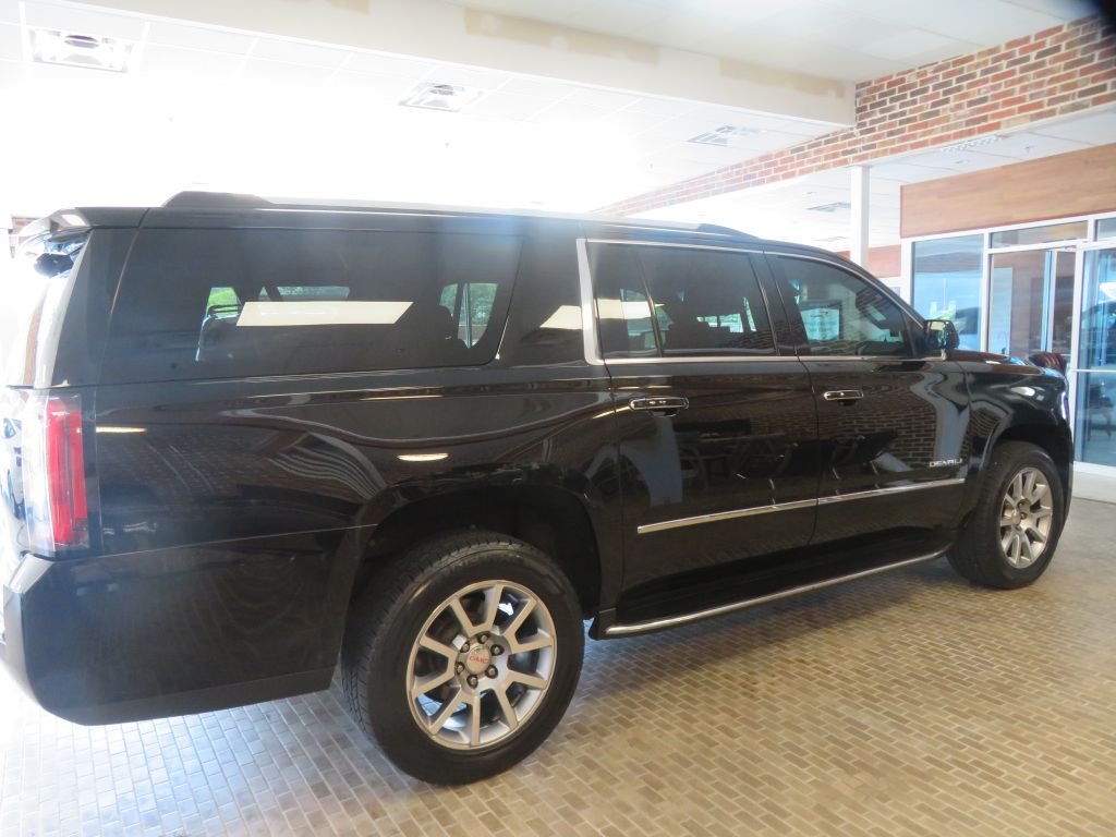 Photo 73 of this GMC YUKON XL