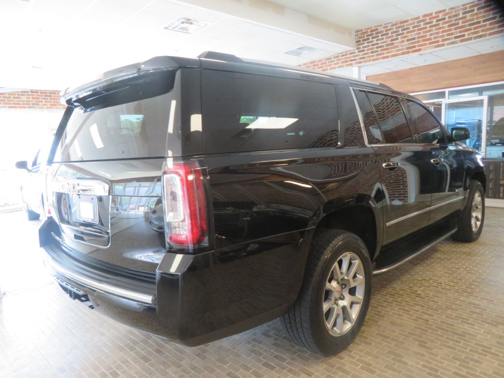 Photo 74 of this GMC YUKON XL