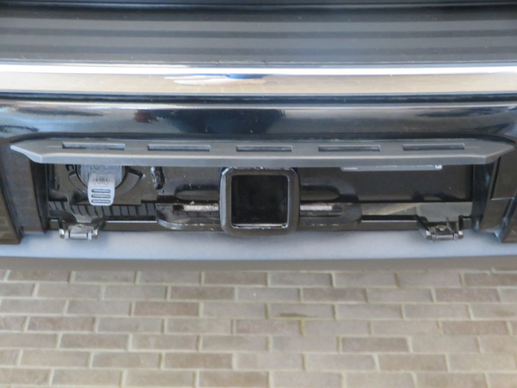 Photo 78 of this GMC YUKON XL