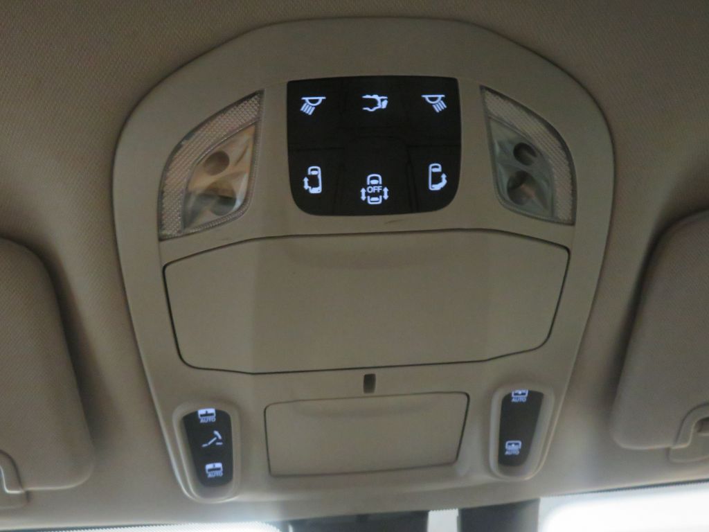 Photo 47 of this CHRYSLER PACIFICA