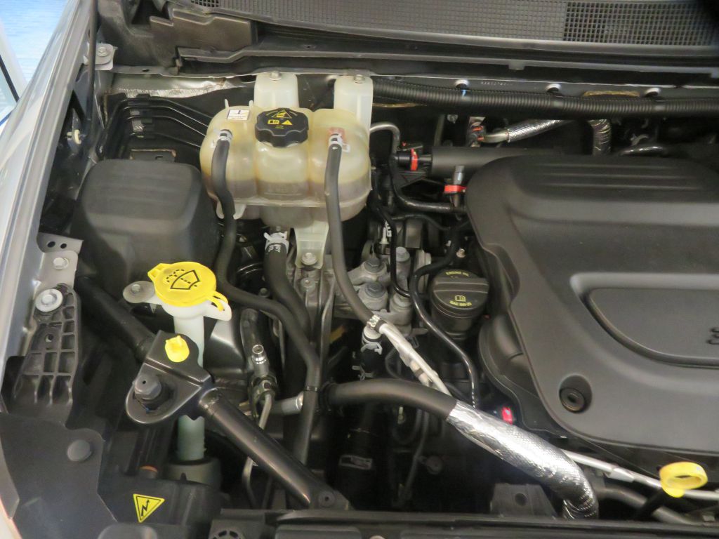 Photo 60 of this CHRYSLER PACIFICA