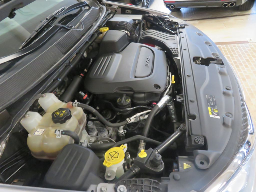 Photo 61 of this CHRYSLER PACIFICA