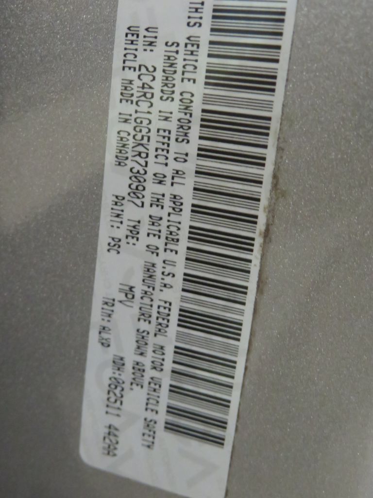 Photo 79 of this CHRYSLER PACIFICA