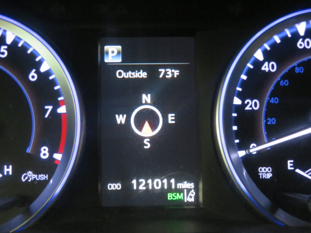 Photo 37 of this TOYOTA HIGHLANDER