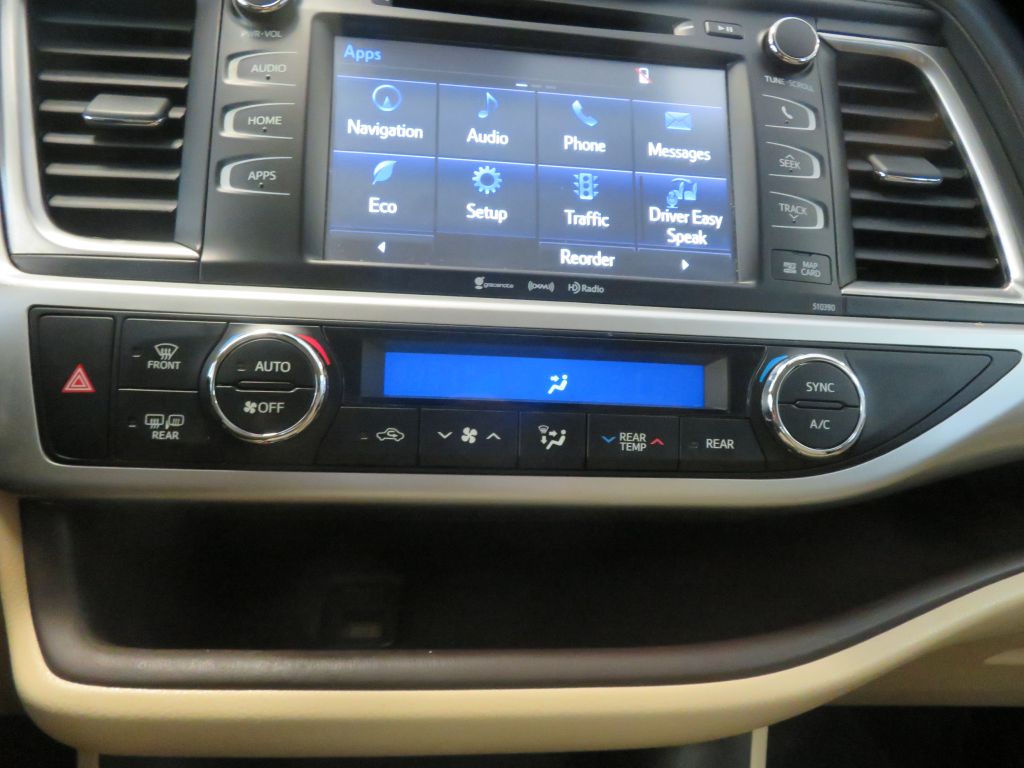 Photo 46 of this TOYOTA HIGHLANDER