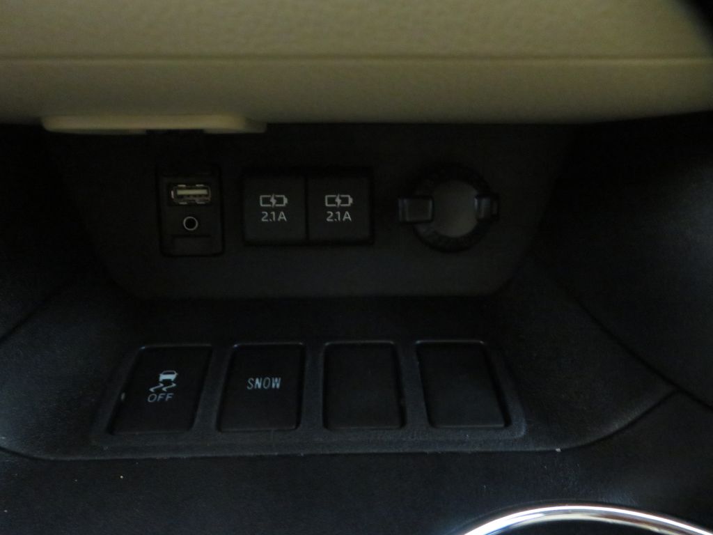 Photo 48 of this TOYOTA HIGHLANDER