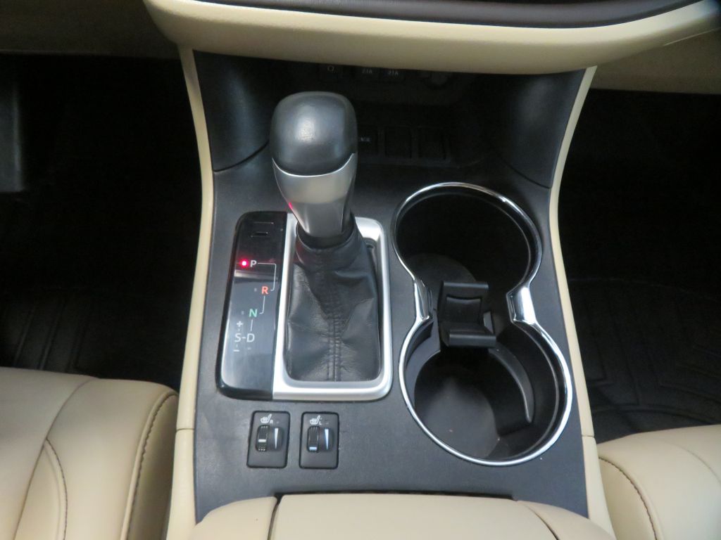 Photo 49 of this TOYOTA HIGHLANDER