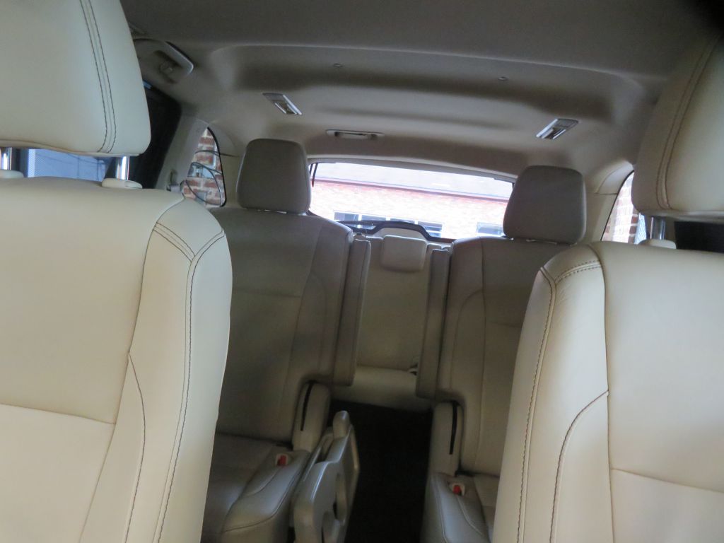 Photo 52 of this TOYOTA HIGHLANDER