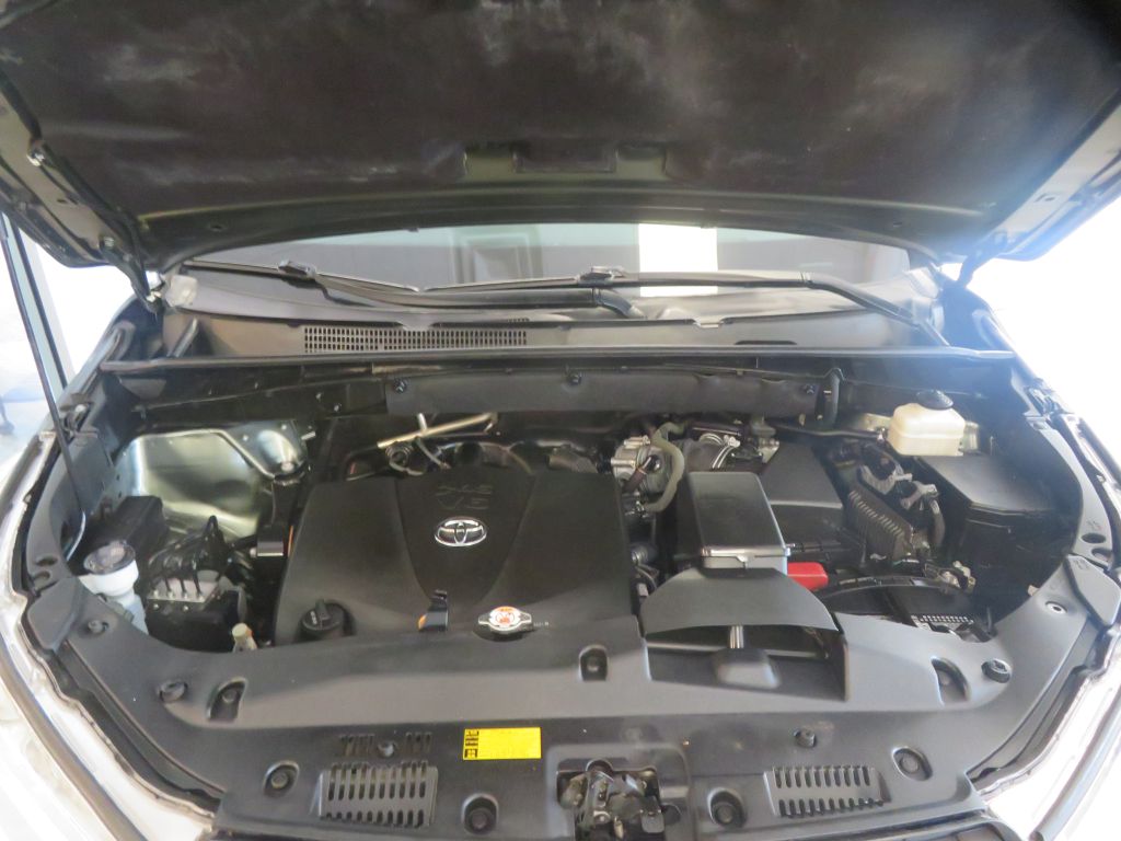 Photo 62 of this TOYOTA HIGHLANDER