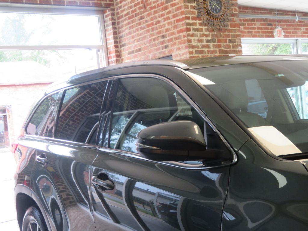 Photo 71 of this TOYOTA HIGHLANDER