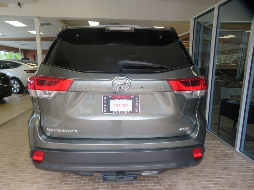 Photo 73 of this TOYOTA HIGHLANDER