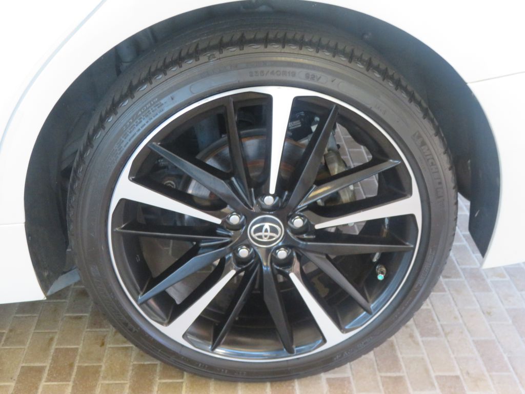 Photo 8 of this TOYOTA CAMRY