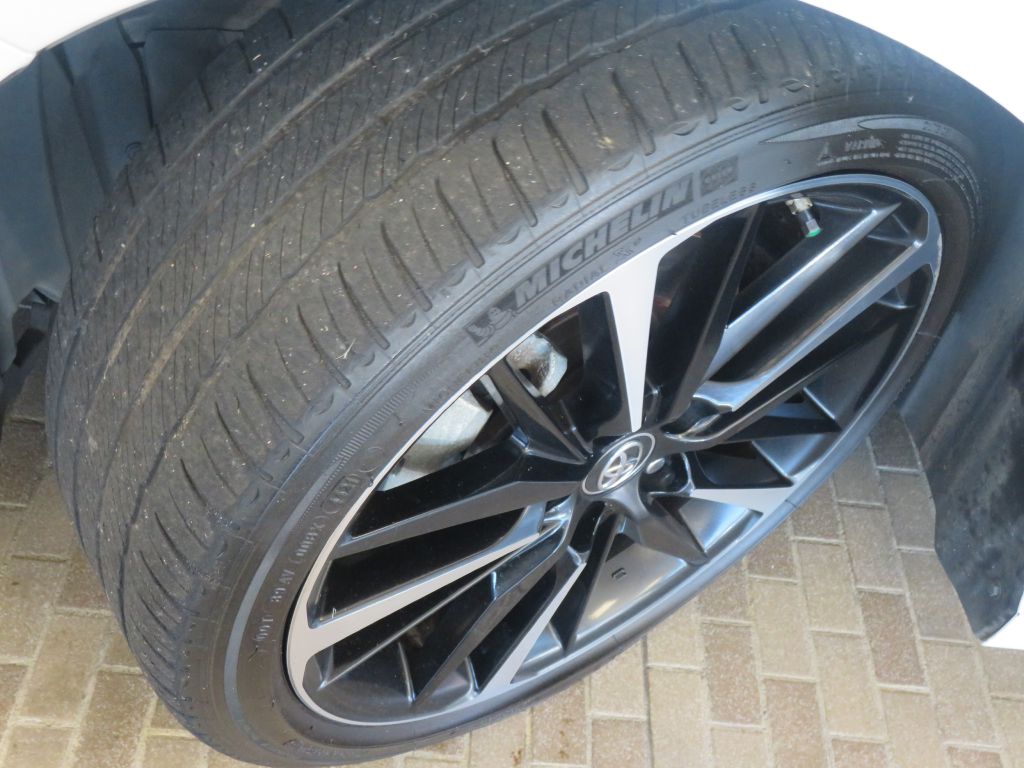 Photo 11 of this TOYOTA CAMRY