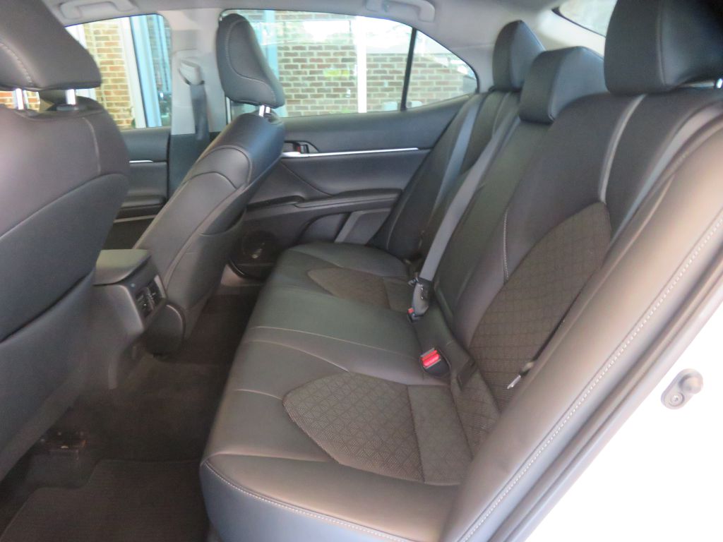 Photo 19 of this TOYOTA CAMRY