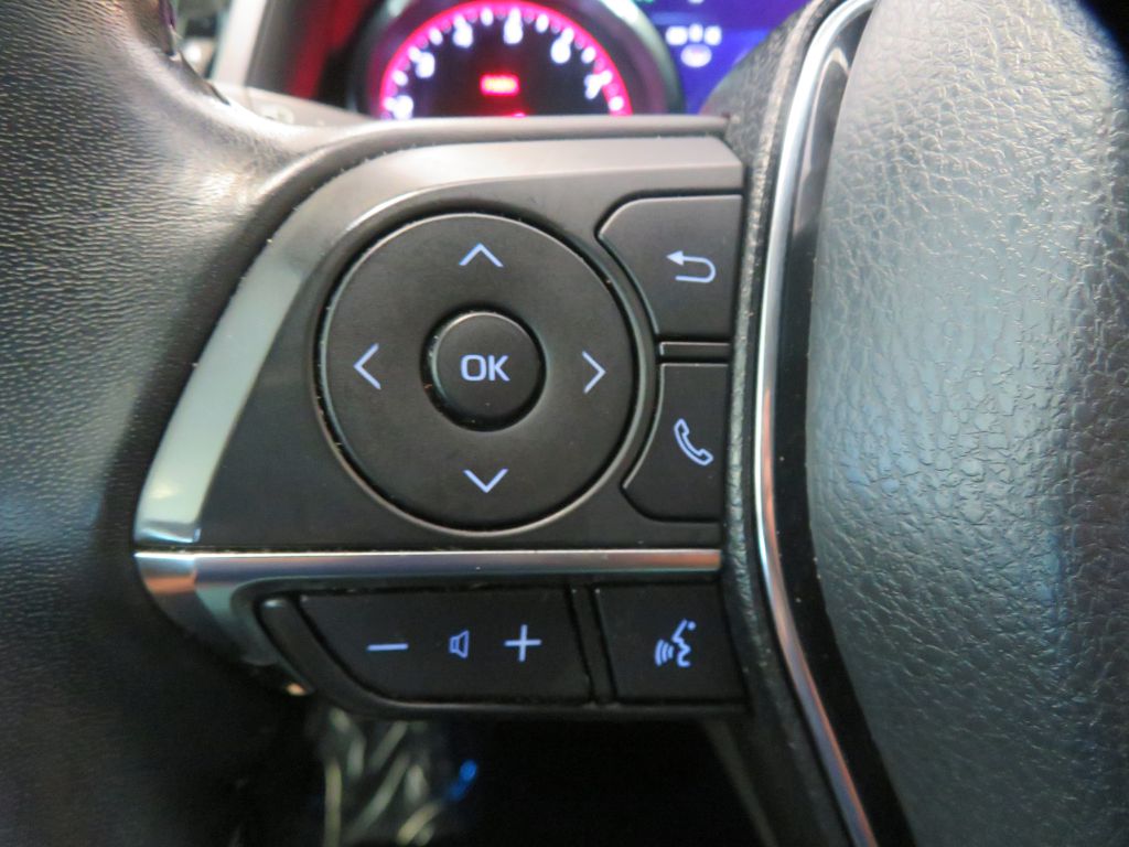 Photo 32 of this TOYOTA CAMRY