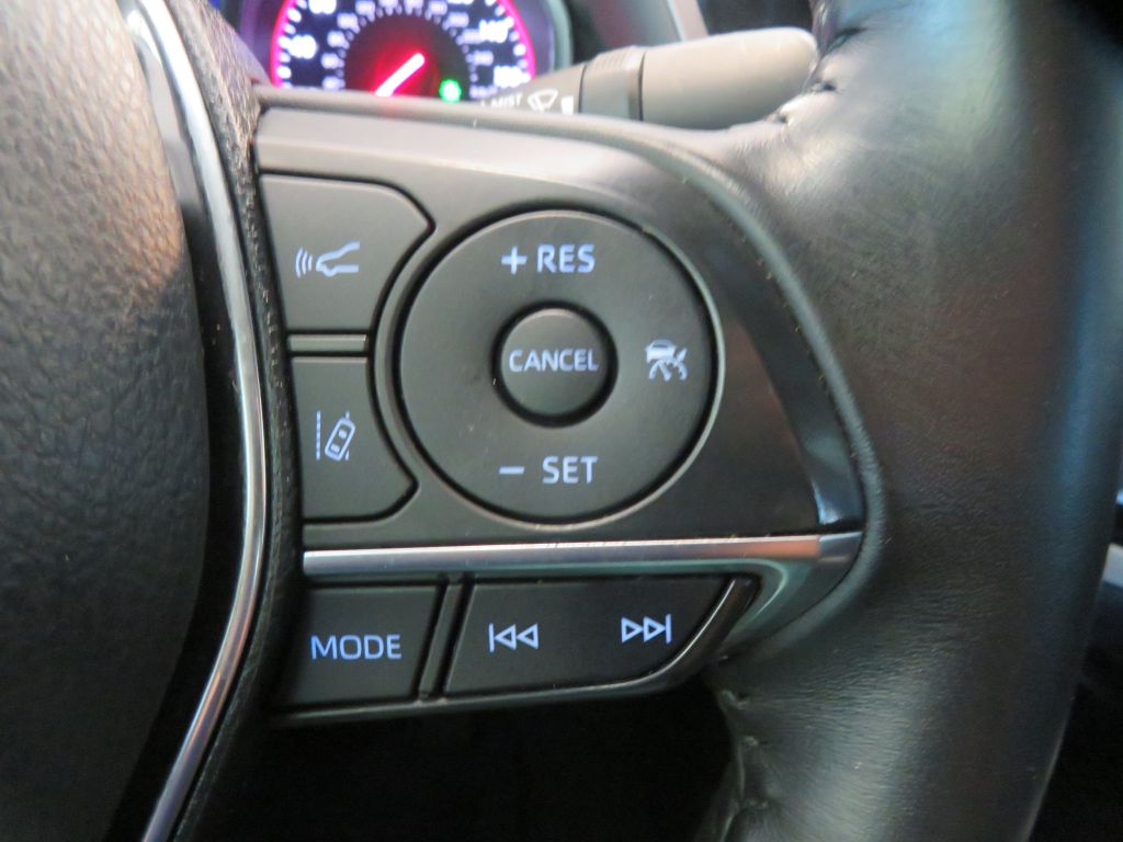 Photo 33 of this TOYOTA CAMRY