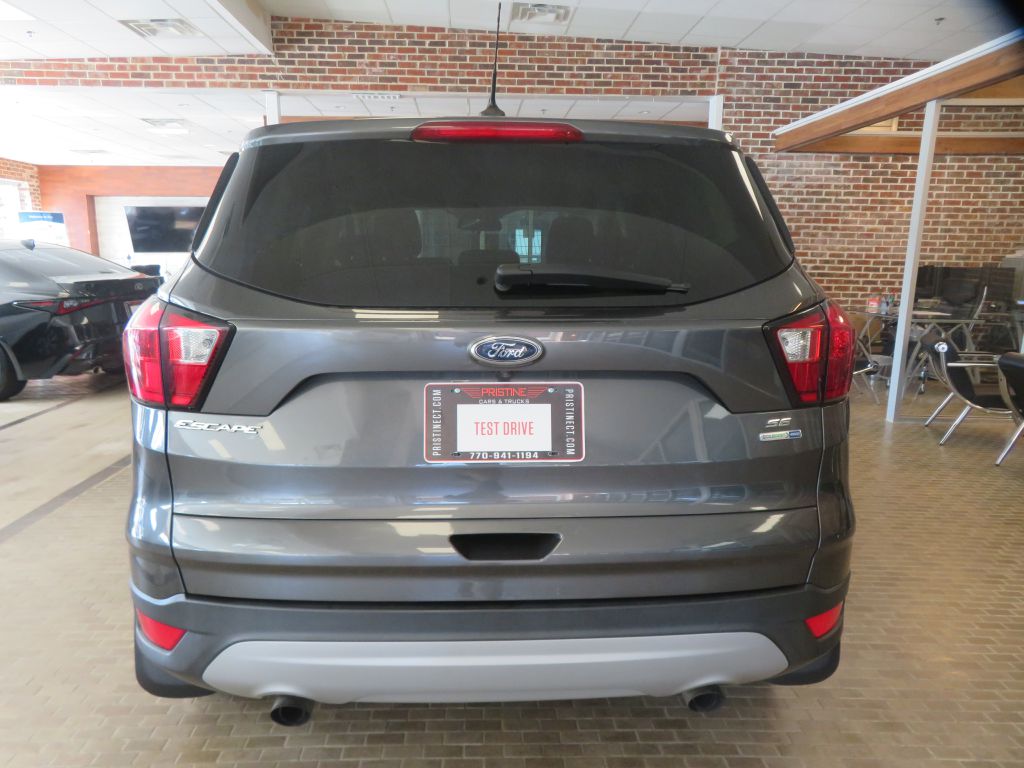 Photo 5 of this FORD ESCAPE