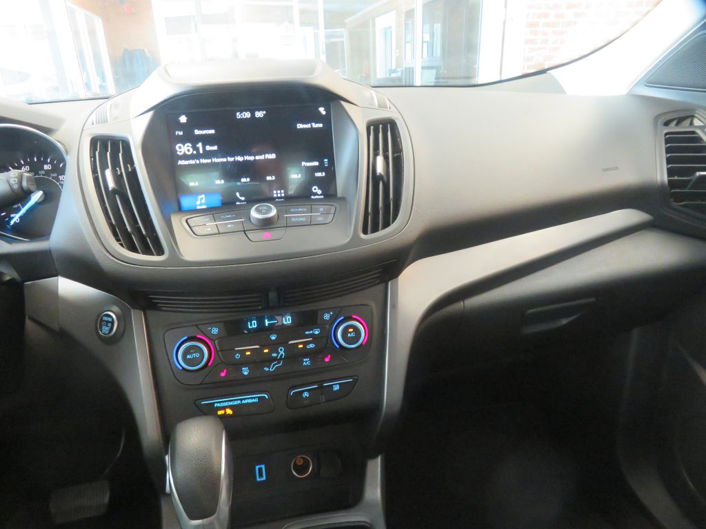 Photo 32 of this FORD ESCAPE