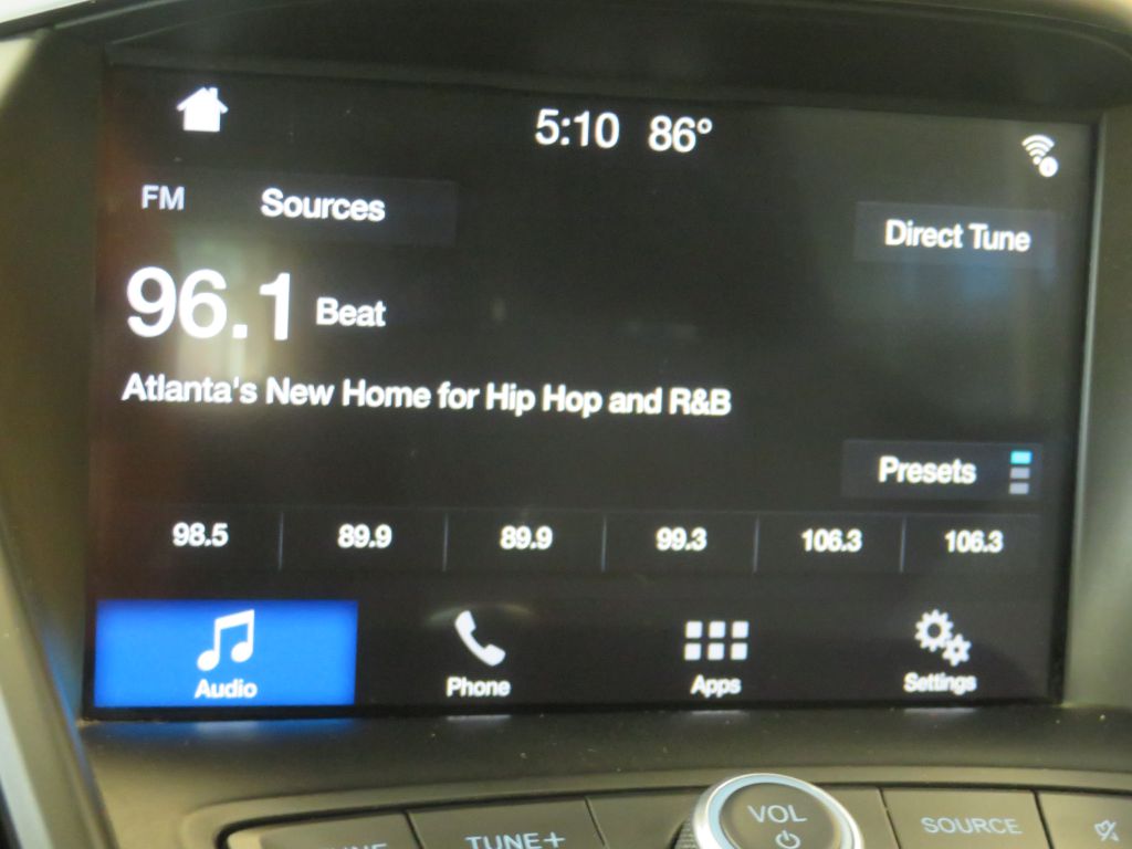 Photo 34 of this FORD ESCAPE