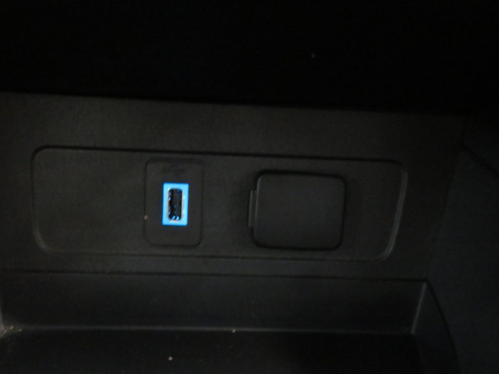 Photo 39 of this FORD ESCAPE