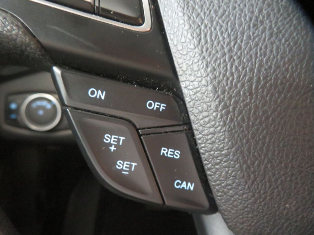 Photo 45 of this FORD ESCAPE