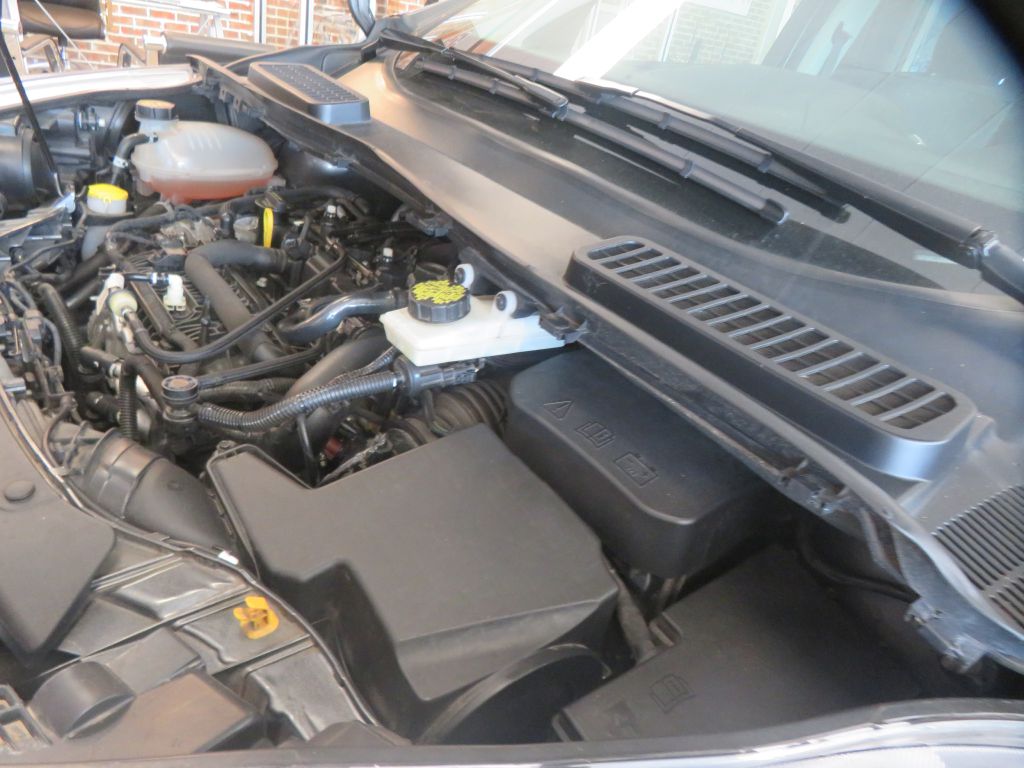 Photo 55 of this FORD ESCAPE