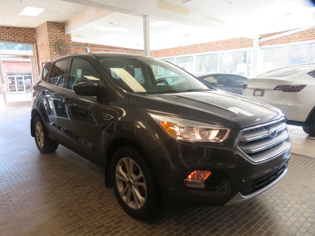Photo 60 of this FORD ESCAPE