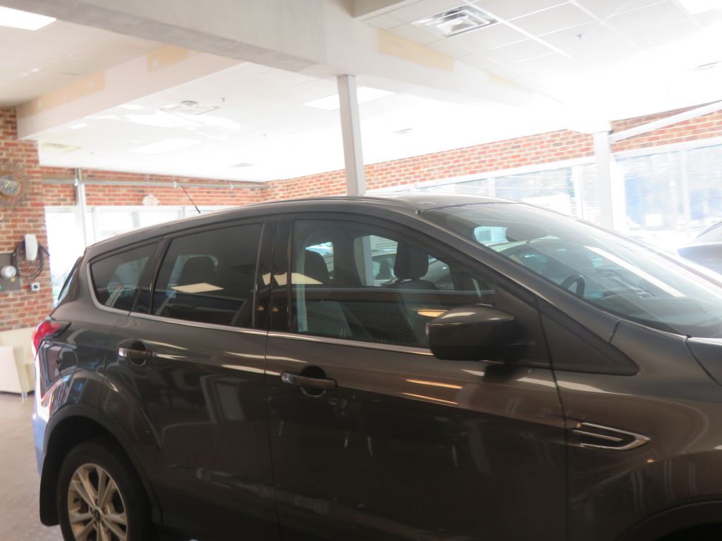 Photo 61 of this FORD ESCAPE