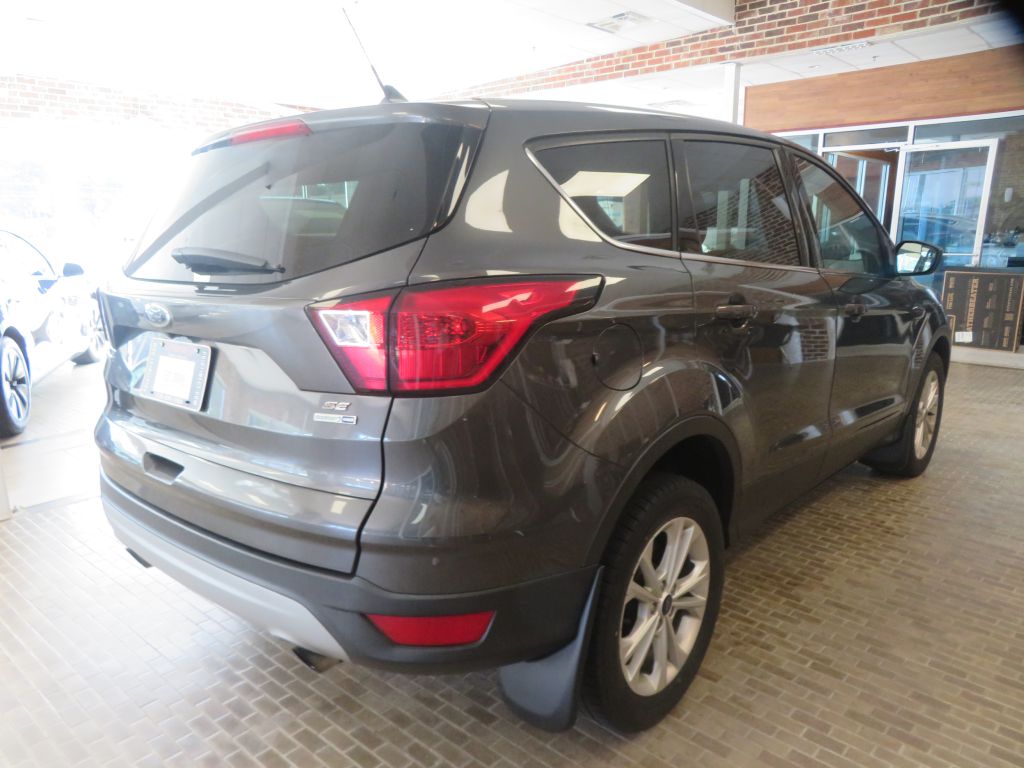 Photo 63 of this FORD ESCAPE
