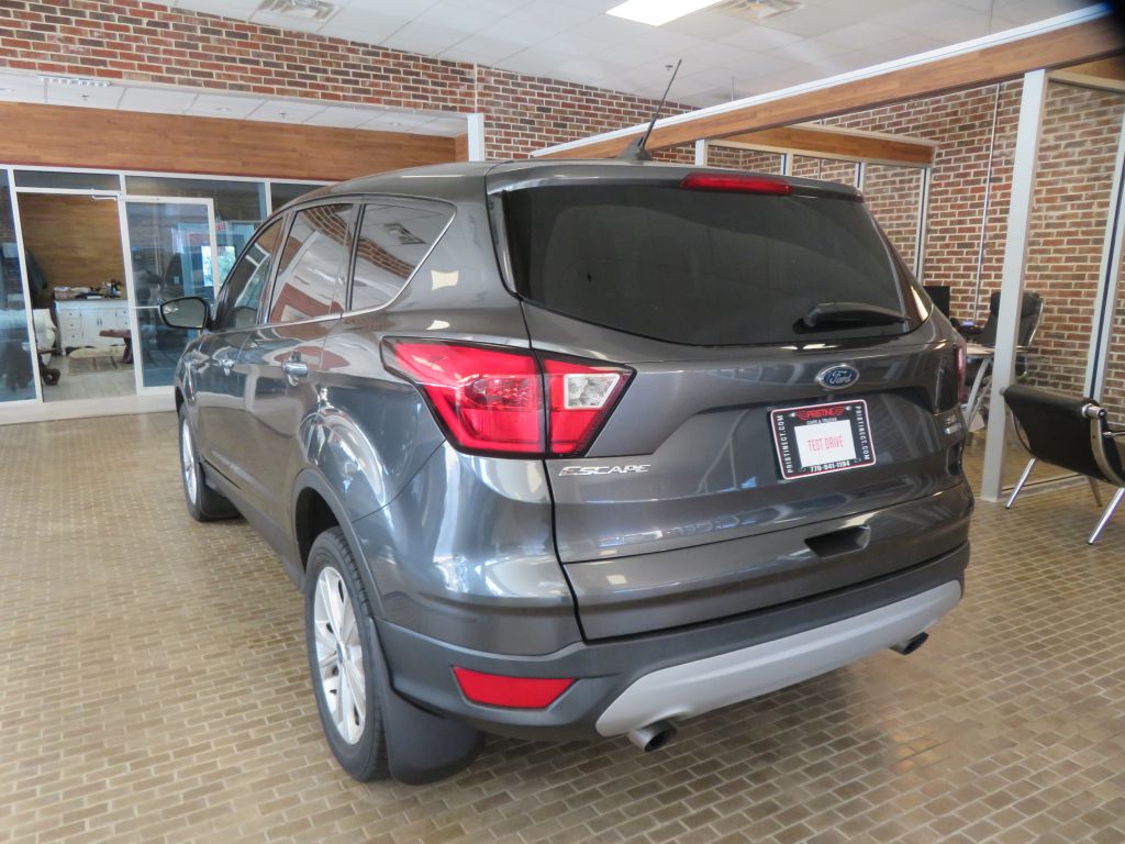 Photo 71 of this FORD ESCAPE