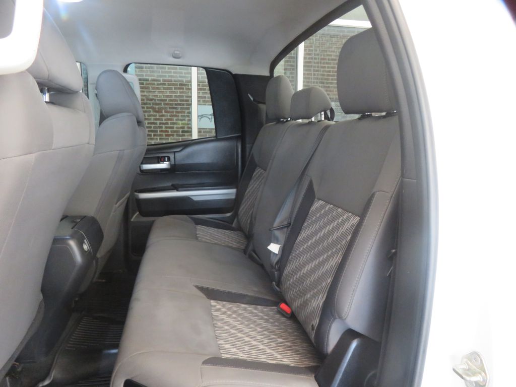 Photo 19 of this TOYOTA TUNDRA
