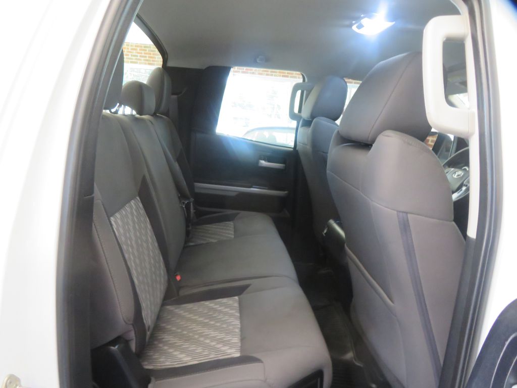 Photo 22 of this TOYOTA TUNDRA