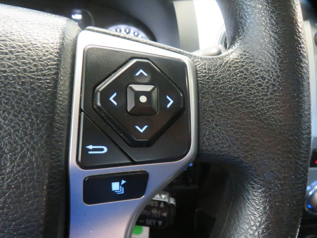 Photo 34 of this TOYOTA TUNDRA