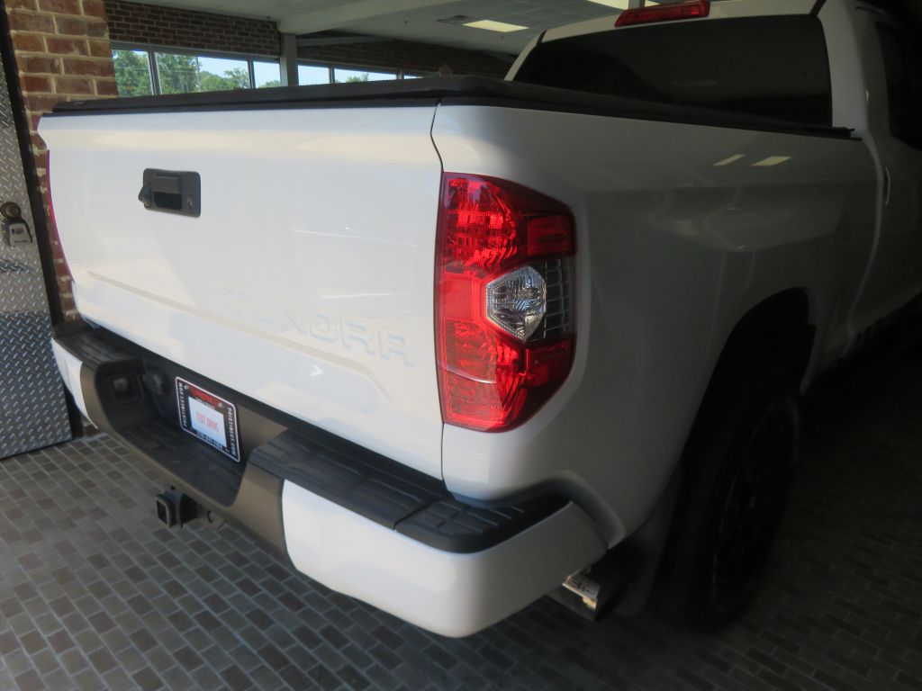 Photo 64 of this TOYOTA TUNDRA