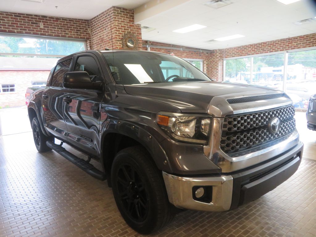 Photo 3 of this TOYOTA TUNDRA