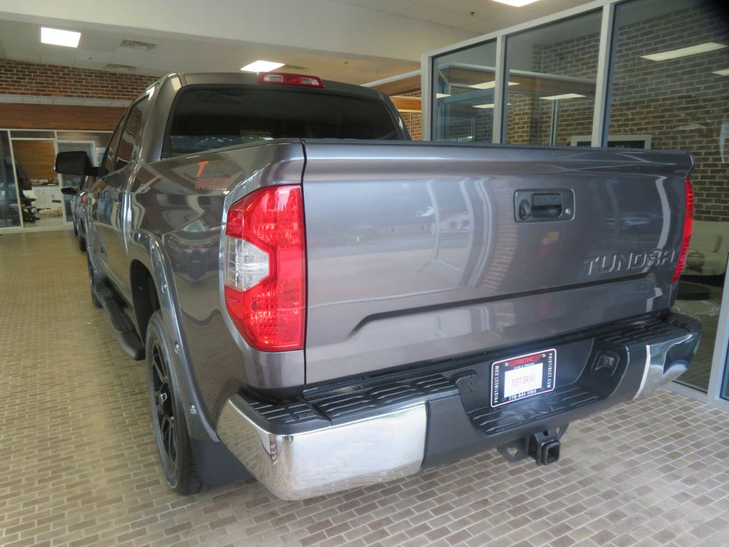 Photo 6 of this TOYOTA TUNDRA