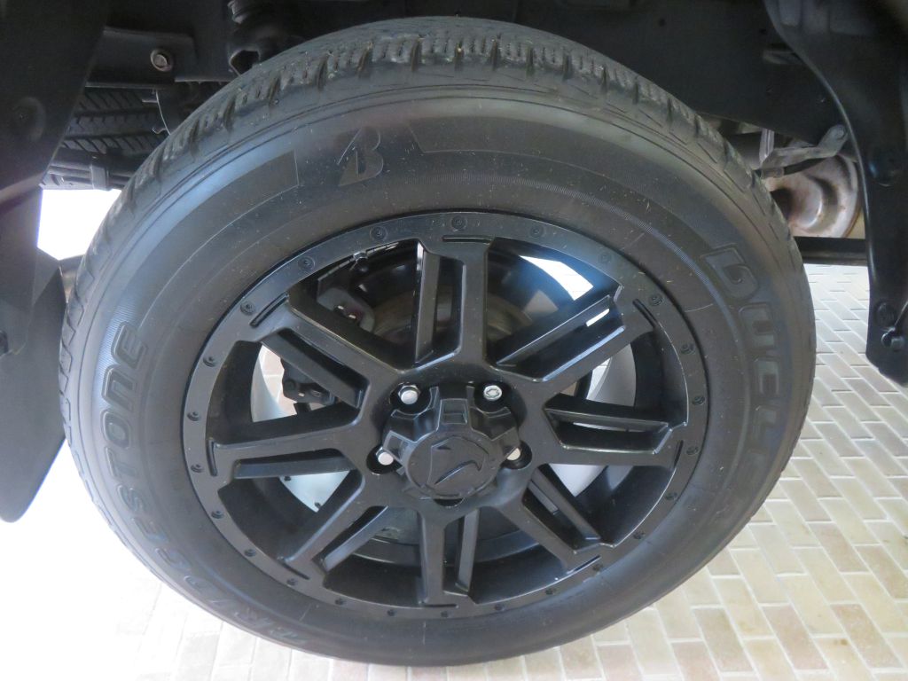 Photo 9 of this TOYOTA TUNDRA