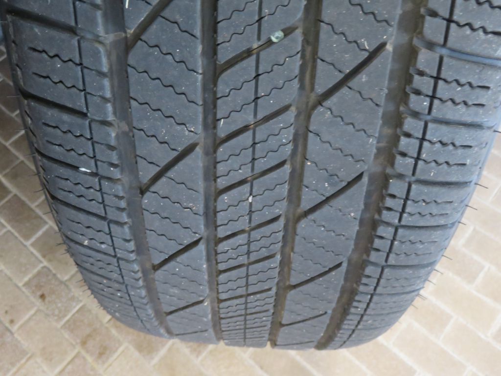 Photo 12 of this TOYOTA TUNDRA