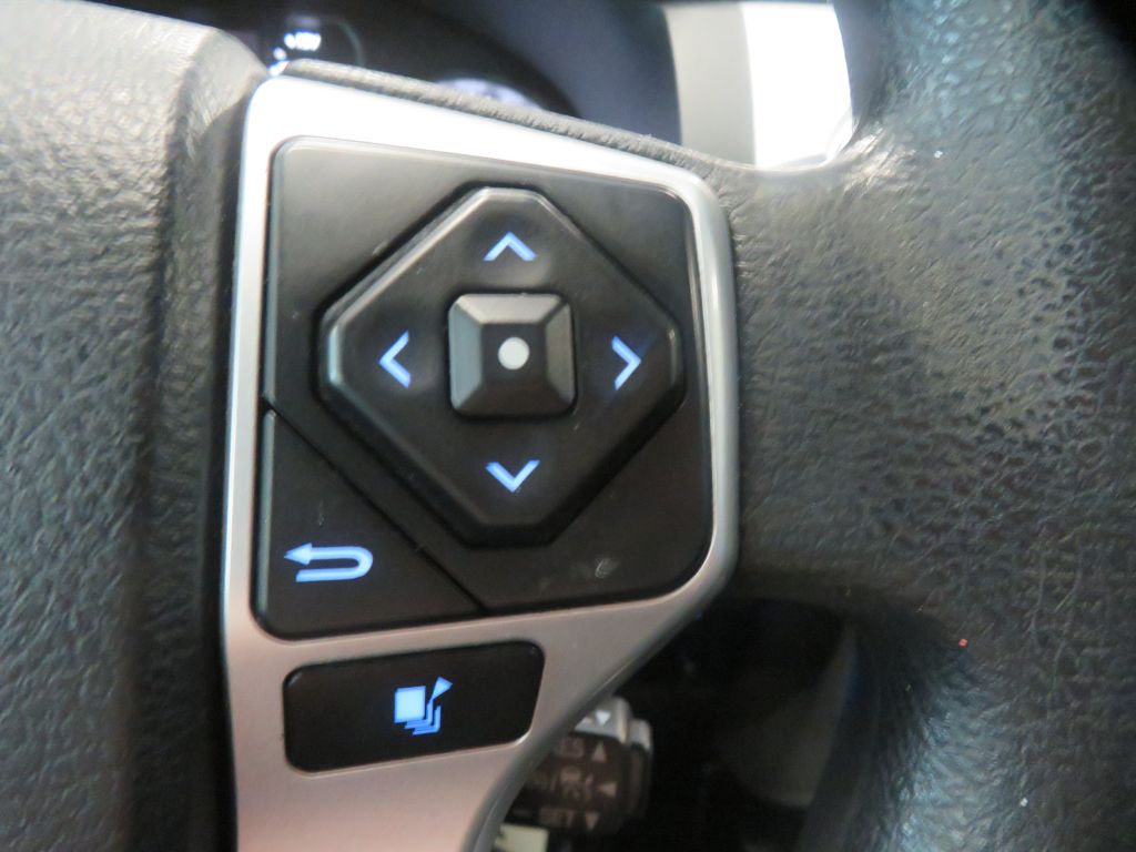 Photo 34 of this TOYOTA TUNDRA