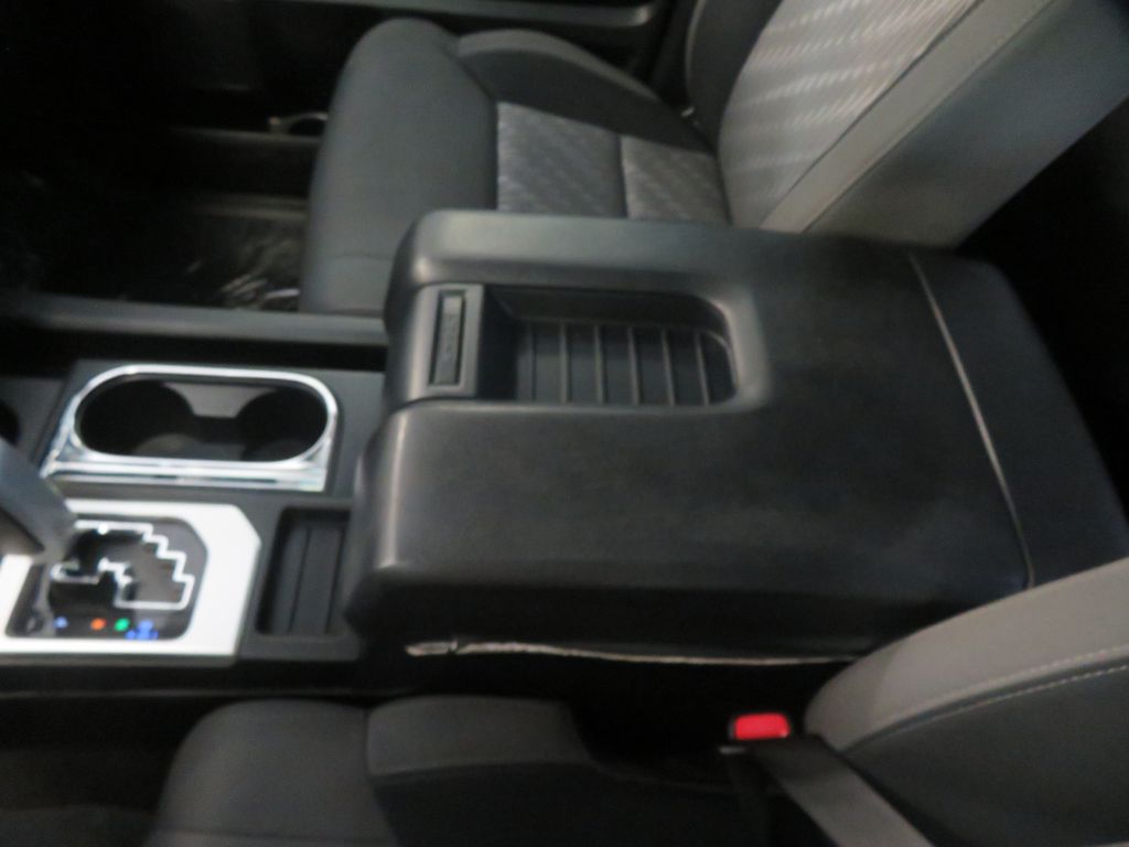 Photo 44 of this TOYOTA TUNDRA
