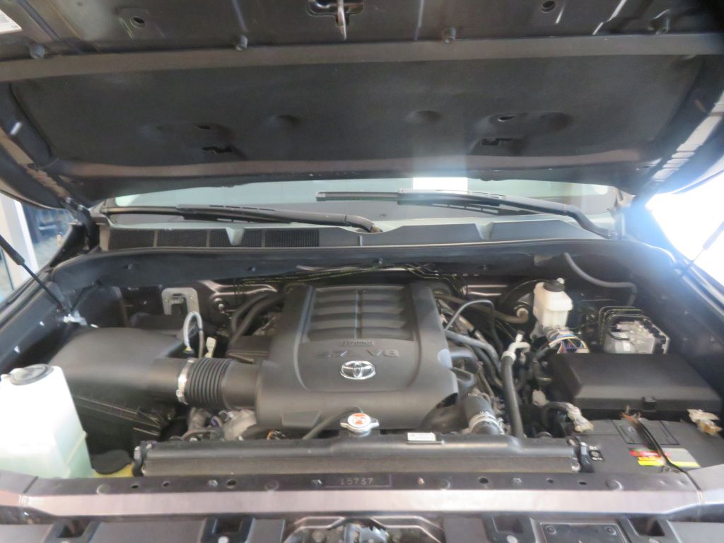 Photo 54 of this TOYOTA TUNDRA
