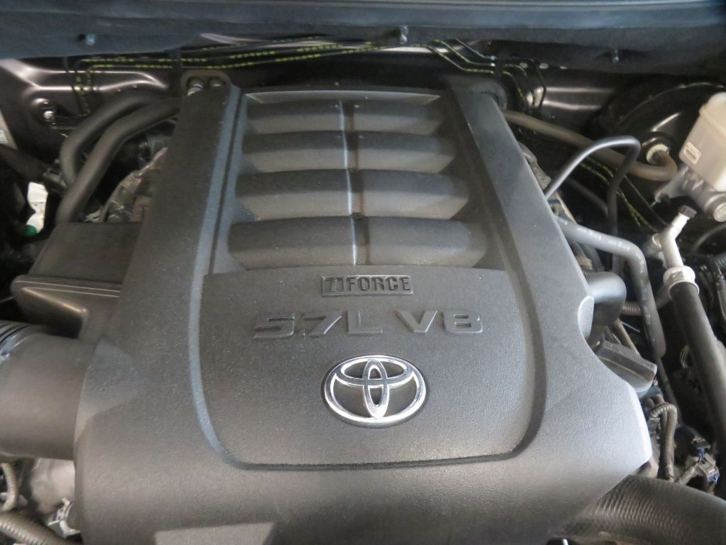 Photo 55 of this TOYOTA TUNDRA