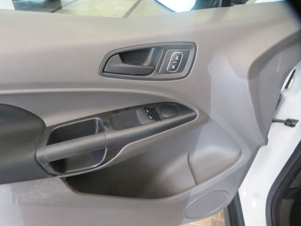 Photo 14 of this FORD TRANSIT CONNECT