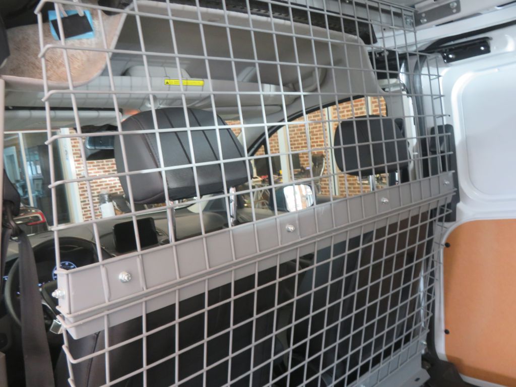 Photo 21 of this FORD TRANSIT CONNECT