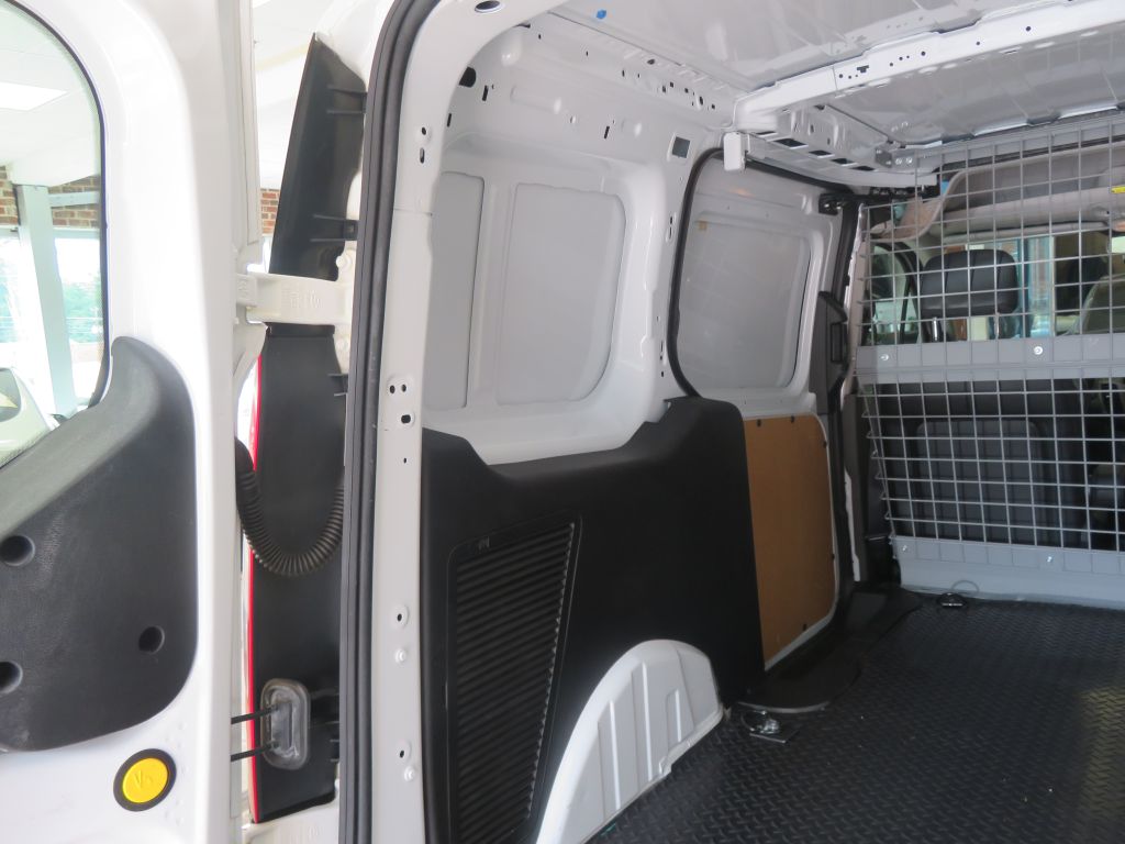Photo 24 of this FORD TRANSIT CONNECT